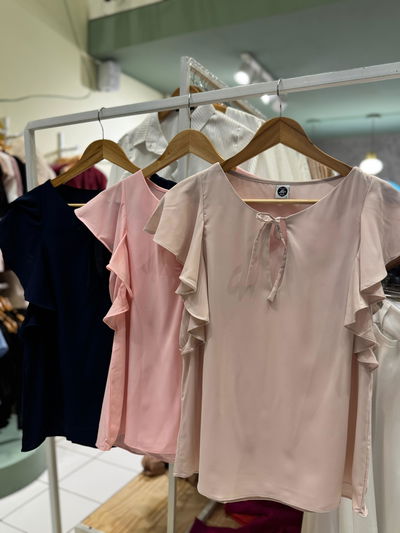 Blusa con manga volados