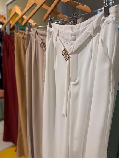 Pantalón con cinto K 