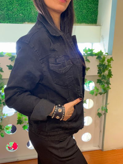 Campera de jeans elastizada 