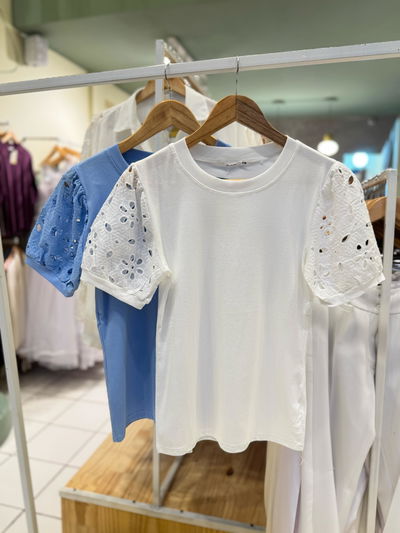 Remera de algondón manga globo con broderie 