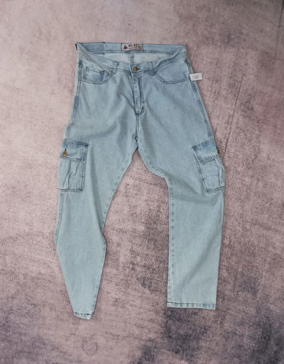 JEAN CARGO MOM LISO CLEAN