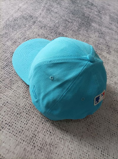 GORRA LA
