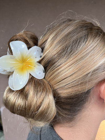 Broche Flor Blanca 