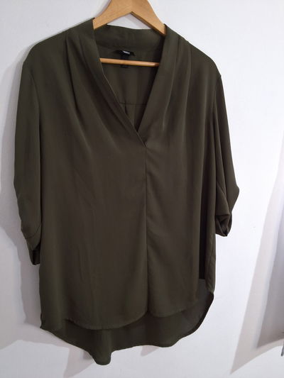 Blusa Lia linea americana 
