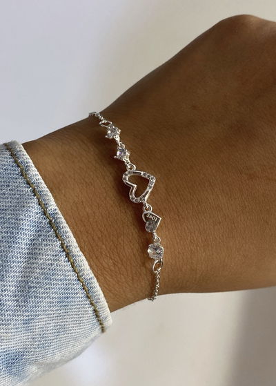 pulsera corazoncitos punto de luz