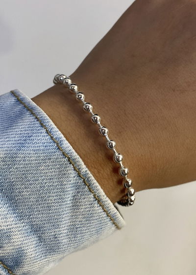 pulsera bolitas
