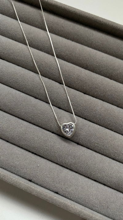 collar corazoncito pasante