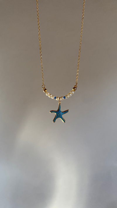 collar summer sky