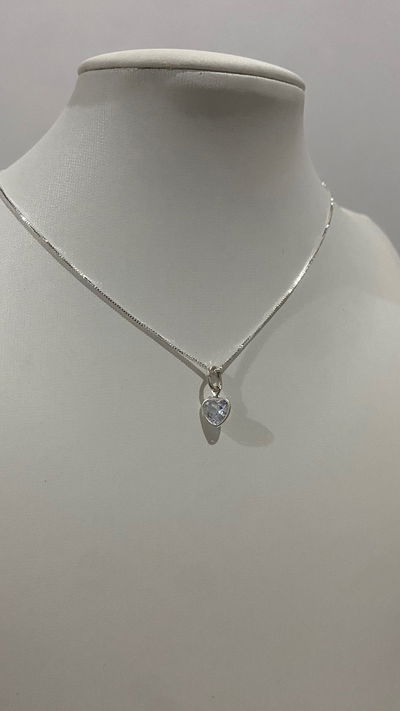 collar corazoncito cristal
