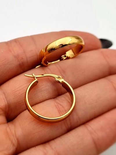 Argollas tipo cubanas.