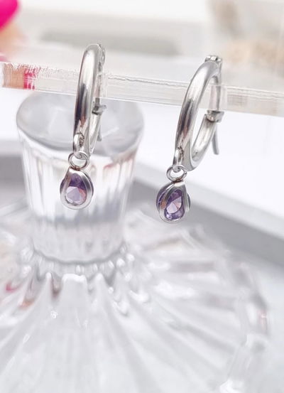 Argollas mini gotitas lilas.