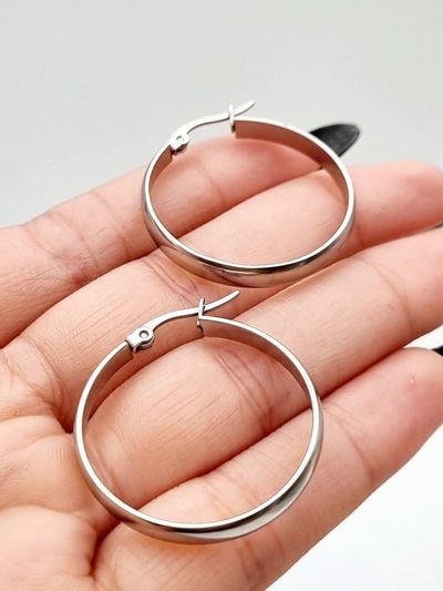 Argollas tipo cubanas.