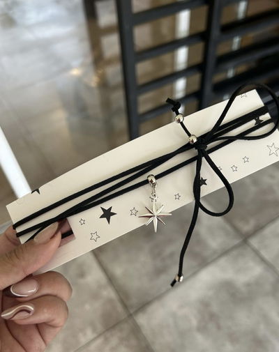 Choker/ Lazo multiuso con dije.
