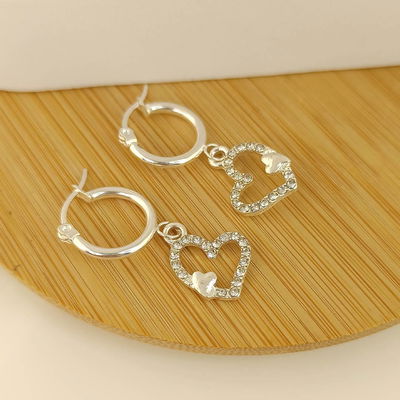 Argollas corazon con strass.