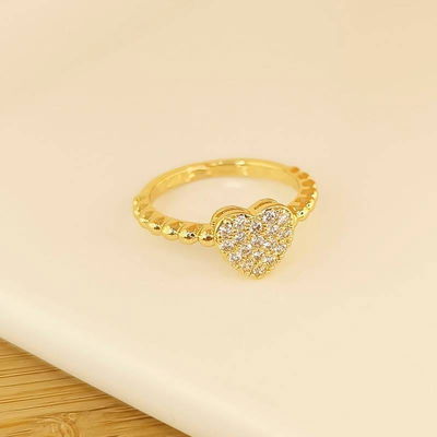 Anillo corazon brillante.