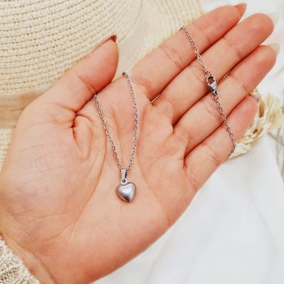Collar con corazon mini.