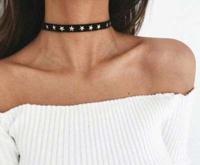 Choker de gamuza con estrella