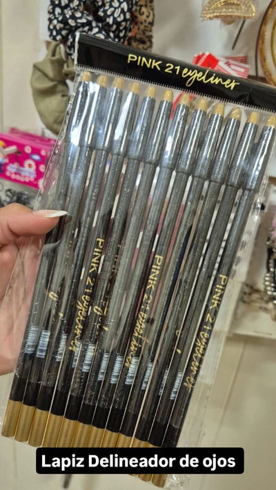 Delineador negro en lápiz de Pink21