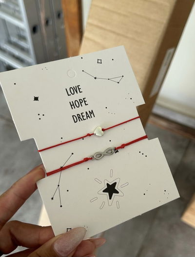 Pulseras para compartir.