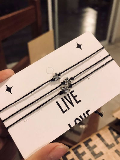 Pulseras para compartir.