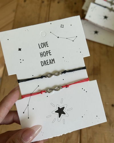 Pulseras para compartir.