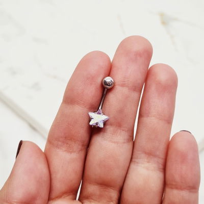Piercing estrella para ombligo.