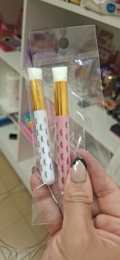 Pincel multiuso para pestañas/cejas/uñas.