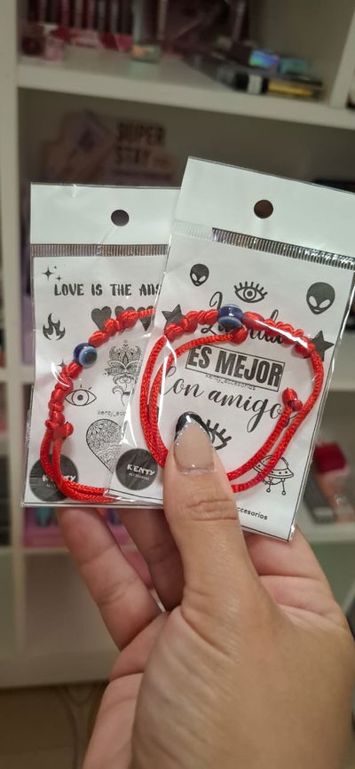 Pulseras hilo rojo con ojo protector.