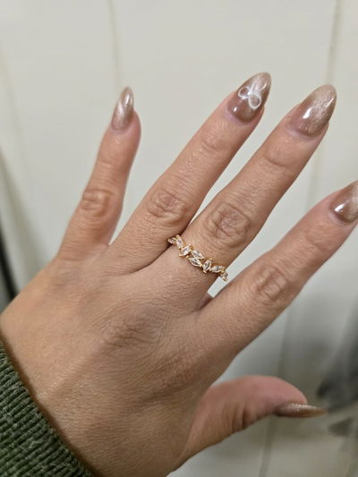 Anillo con piedritas 