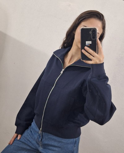 Campera de %100 algodón color azul marino