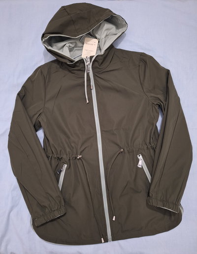Campera reversible impermeable con capucha