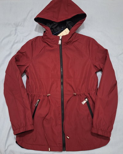 Campera reversible impermeable con capucha