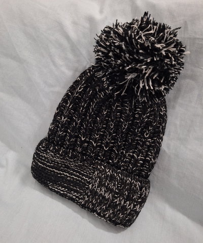 Gorro de lana con piel