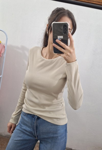 Remera viscosa de morley de algodón lisa
