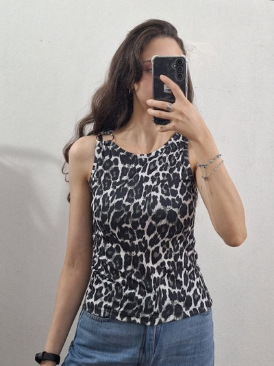 Musculosa viscosa animal print