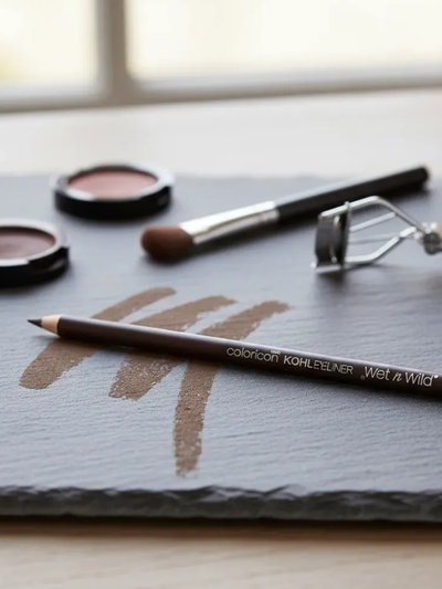 Lápiz Delineador Brown Wet n wild 