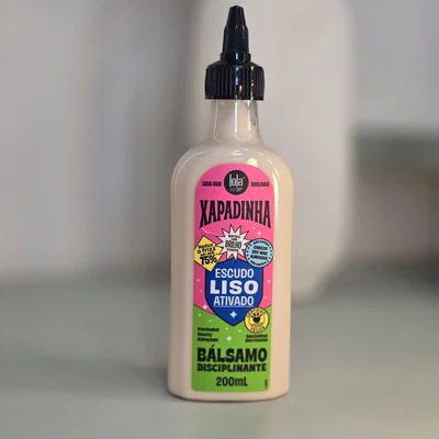 Bálsamo Disciplinante Leave In Xapadinha Lola Cosmetics 
