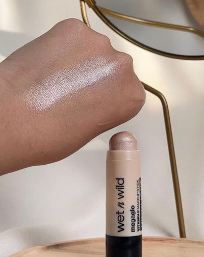 Highlight Stick Mega glow by Wet n Wild 