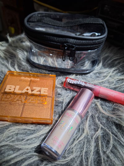 Little Beaver Bag Paleta Glow + Gel de Cejas + Corrector Ruby Rose