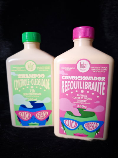 KIT ANTIOLEOSIDAD SHAMPOO + ACONDICIONADOR Lola Cosmetics 