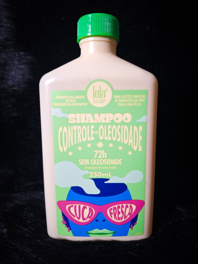 SHAMPOO CONTROL OLEOSIDAD Lola Cosmetics 