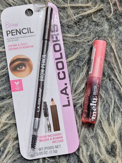 Lápiz para Cejas Brow Pencil by L.A. Colors + Gel de Cejas Melu Ruby Rose 