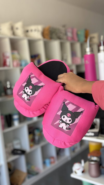 Pantuflas kuromi rosa
