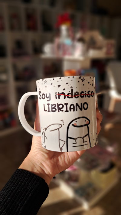 Taza libriano-plastico
