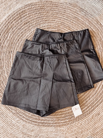 Skort ecocuero elastizado
