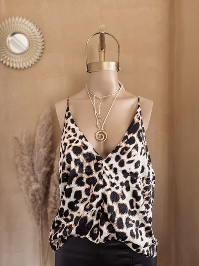 Musculosa lencera Lion