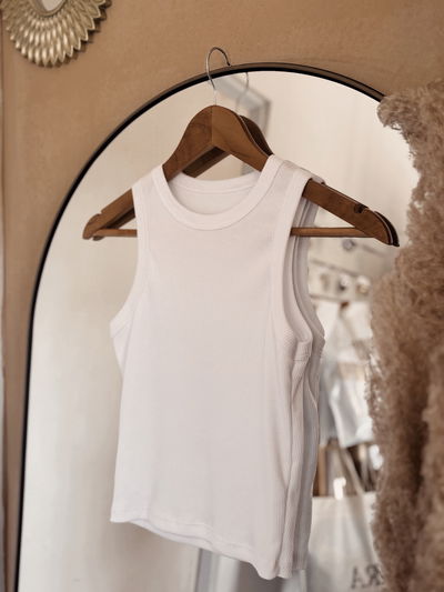Musculosa básica cuello redondo 