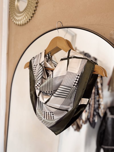 Pañuelo de seda 90x90