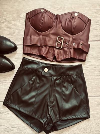 Mini short ecocuero 