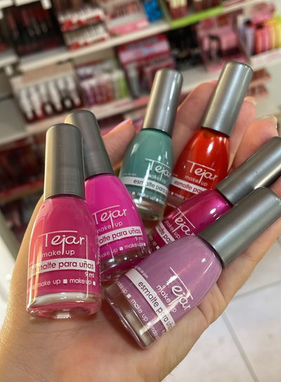 Esmaltes de uñas - Tejar x3 o x6 UNIDADES